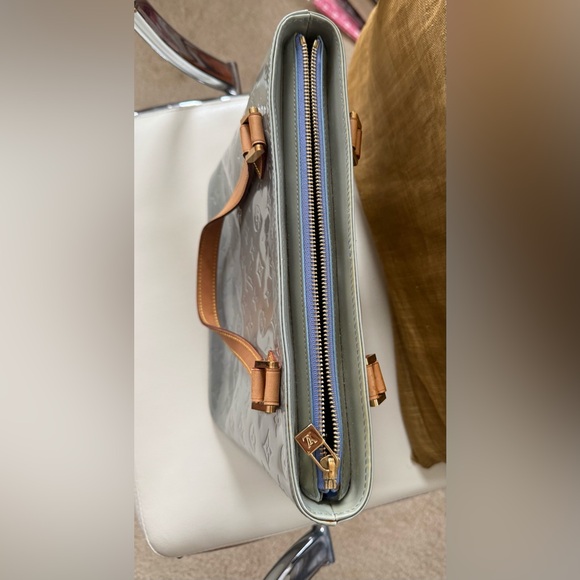 Louis Vuitton Monogram Vernis Houston Tote Bag - Picture 11 of 16